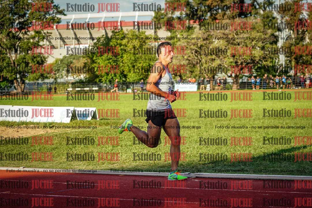 Fotos de los 1500 m llanos de varones