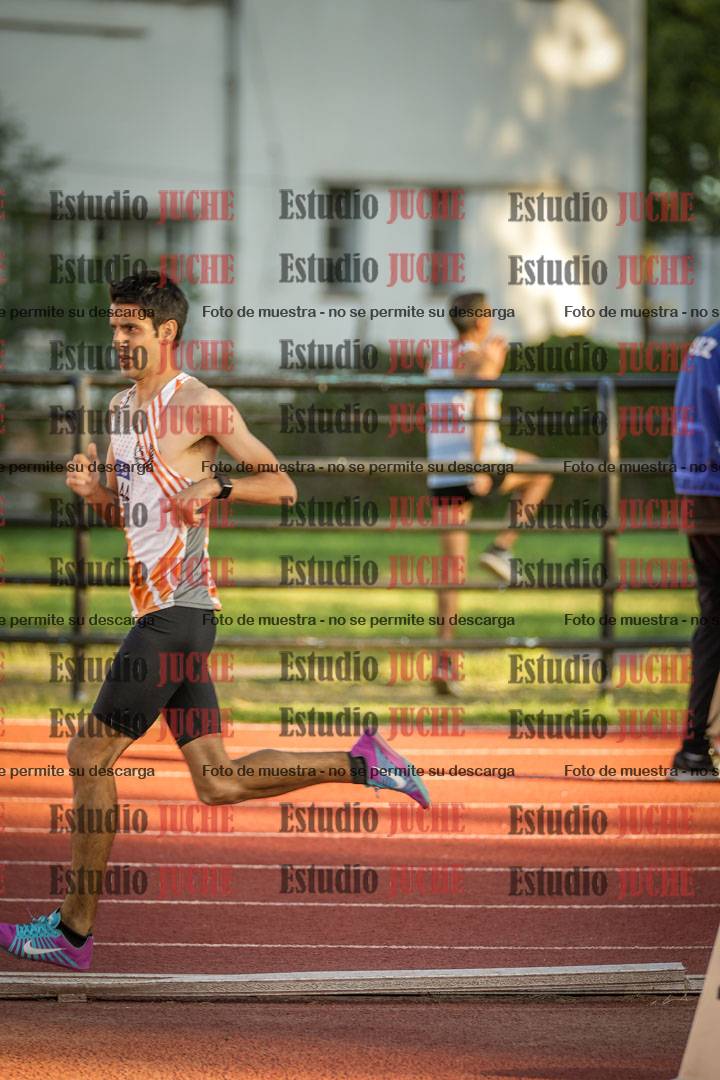 Fotos de los 3000 m llanos de varones