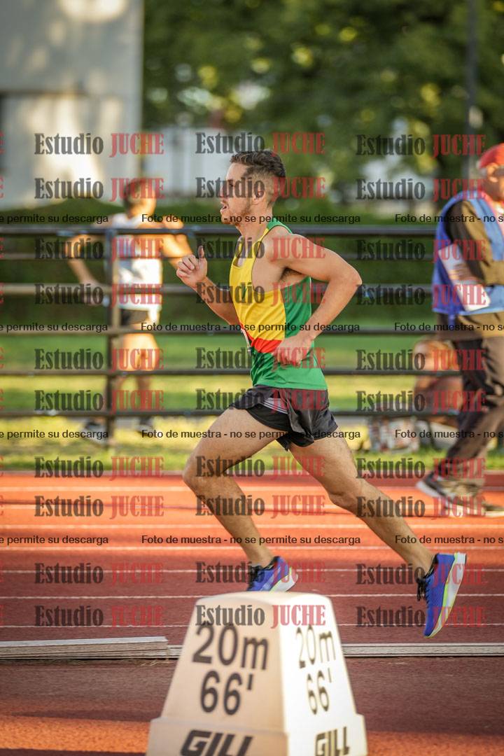 Fotos de los 3000 m llanos de varones