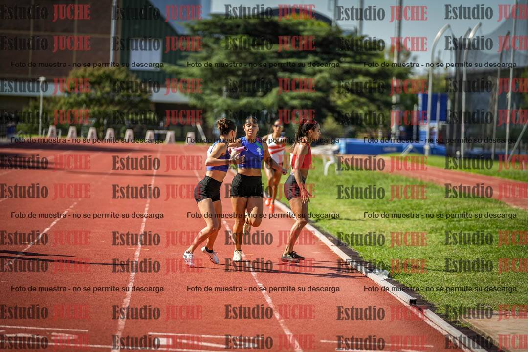 Fotos de las postas 4x400 m llanos de mujeres