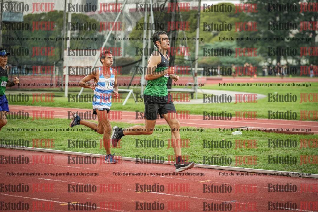 Fotos de los 3000 m llanos de varones