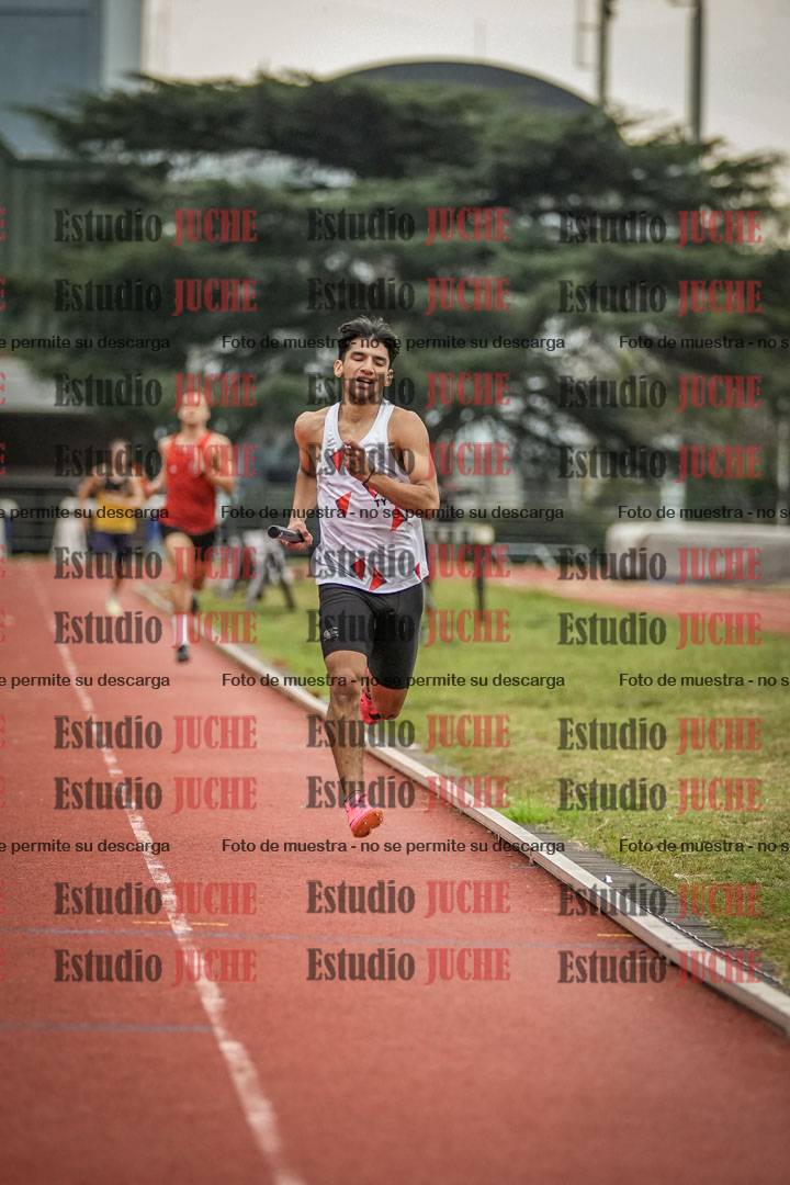 Fotos de las postas 4x400 m llanos de varones