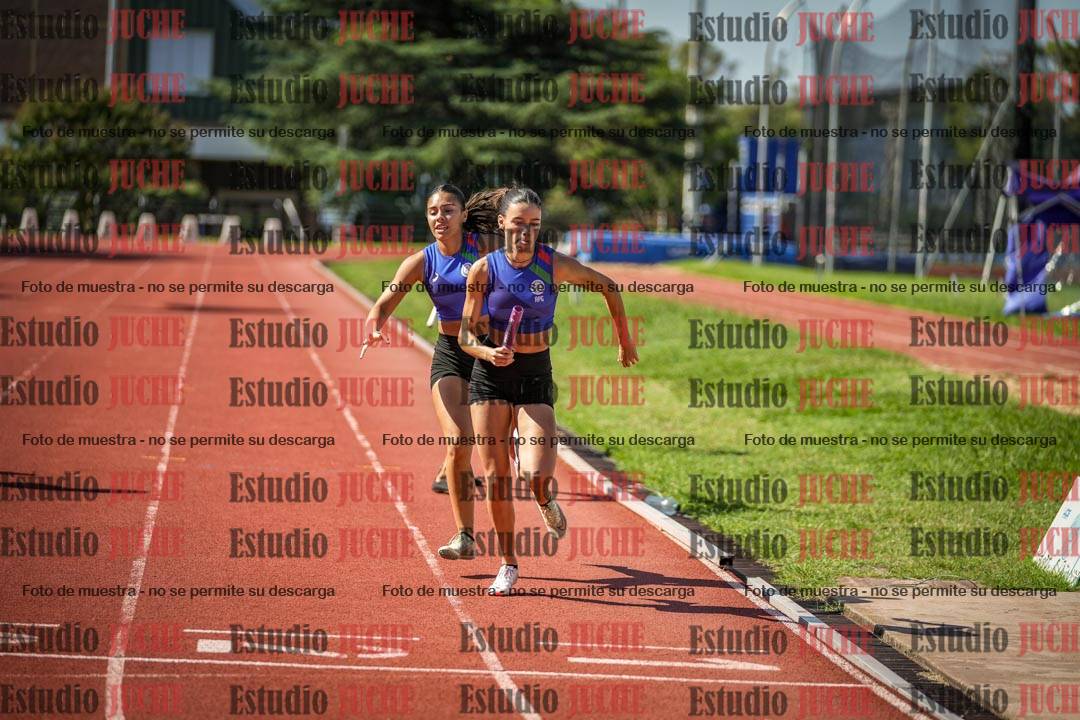 Fotos de las postas 4x400 m llanos de mujeres