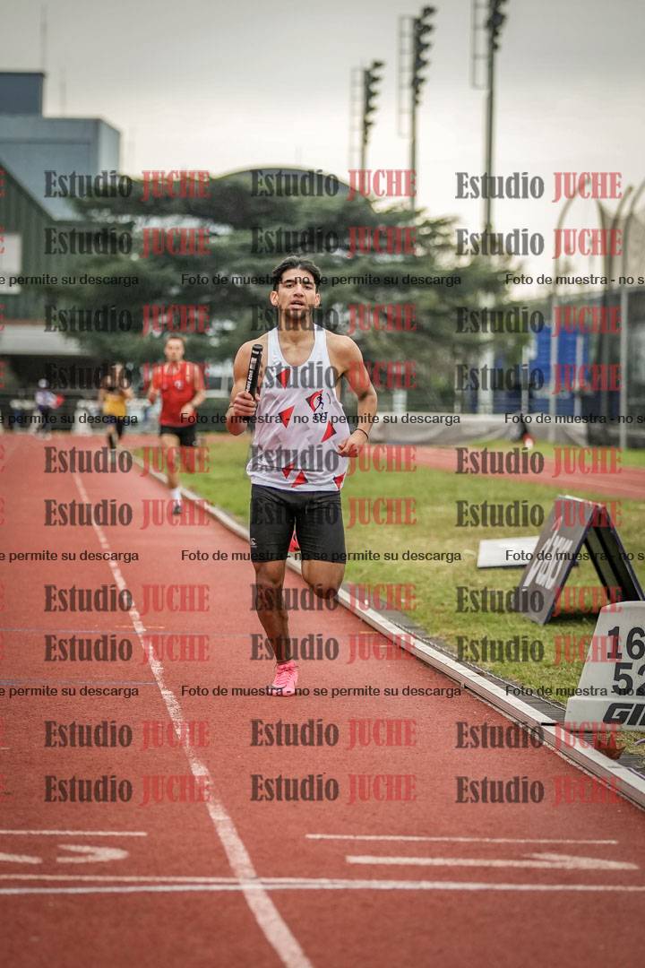 Fotos de las postas 4x400 m llanos de varones