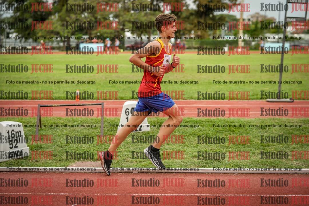 Fotos de los 3000 m llanos de varones
