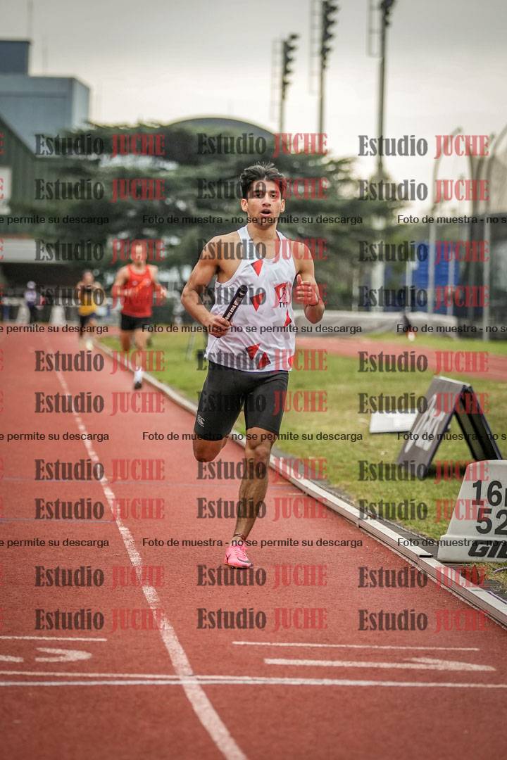 Fotos de las postas 4x400 m llanos de varones