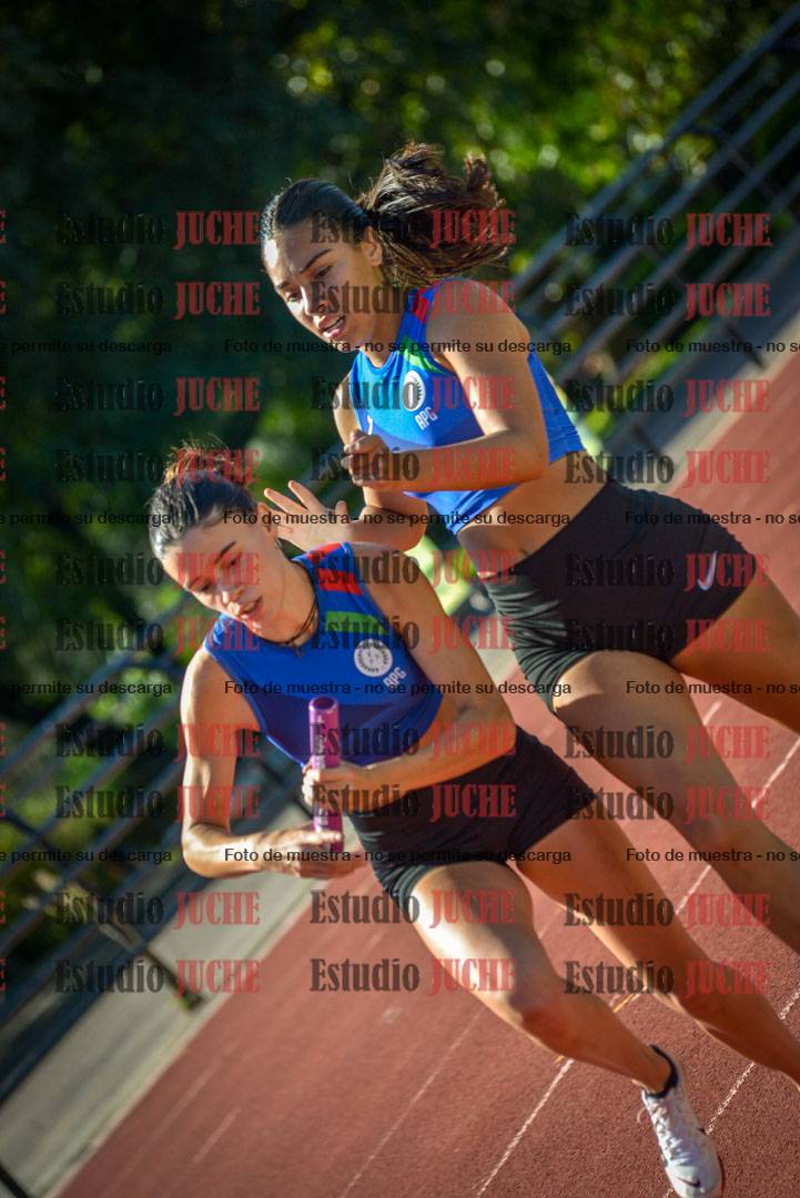 Fotos de las postas 4x400 m llanos de mujeres