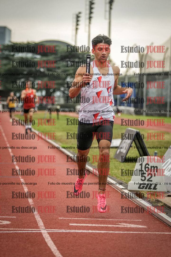 Fotos de las postas 4x400 m llanos de varones