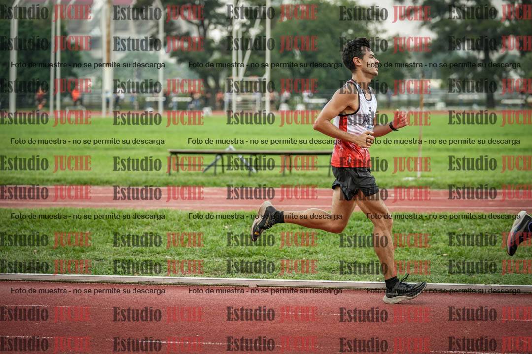 Fotos de los 3000 m llanos de varones