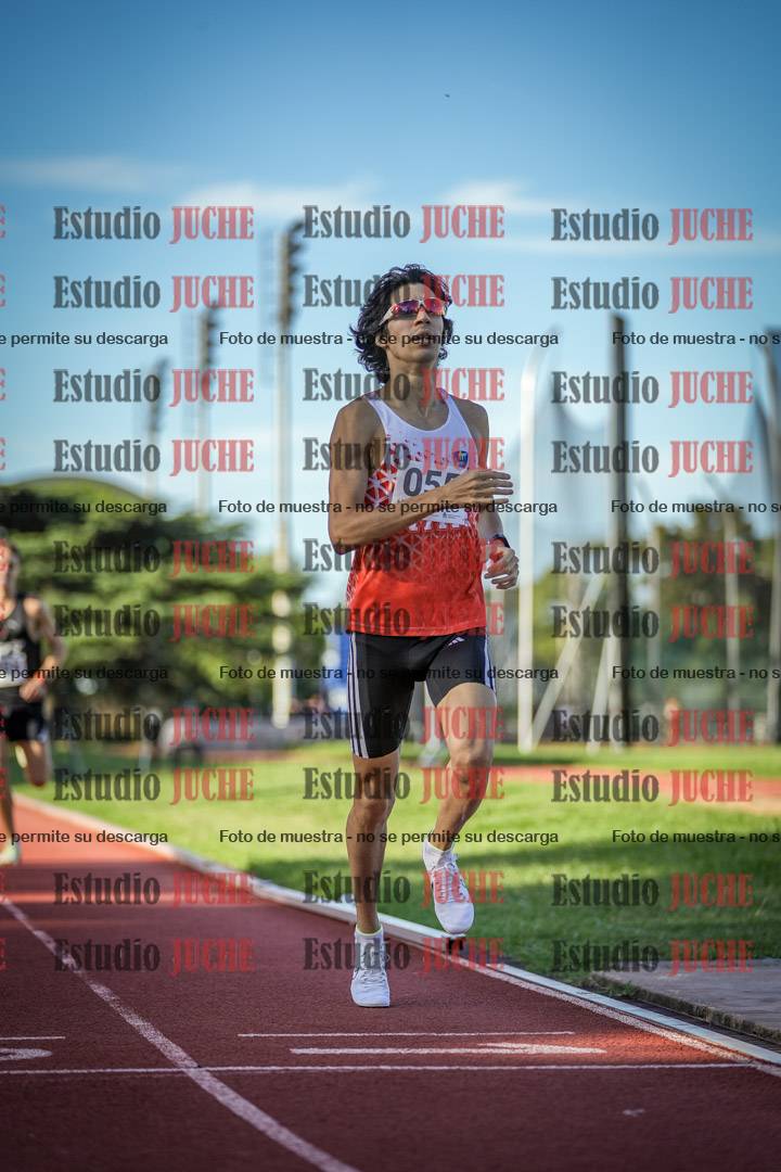 Fotos de los 1500 m llanos de varones