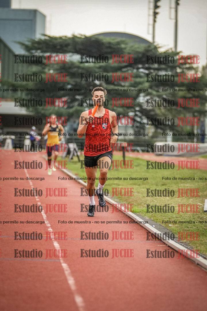 Fotos de las postas 4x400 m llanos de varones