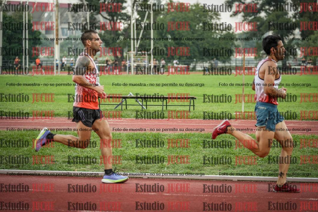 Fotos de los 3000 m llanos de varones