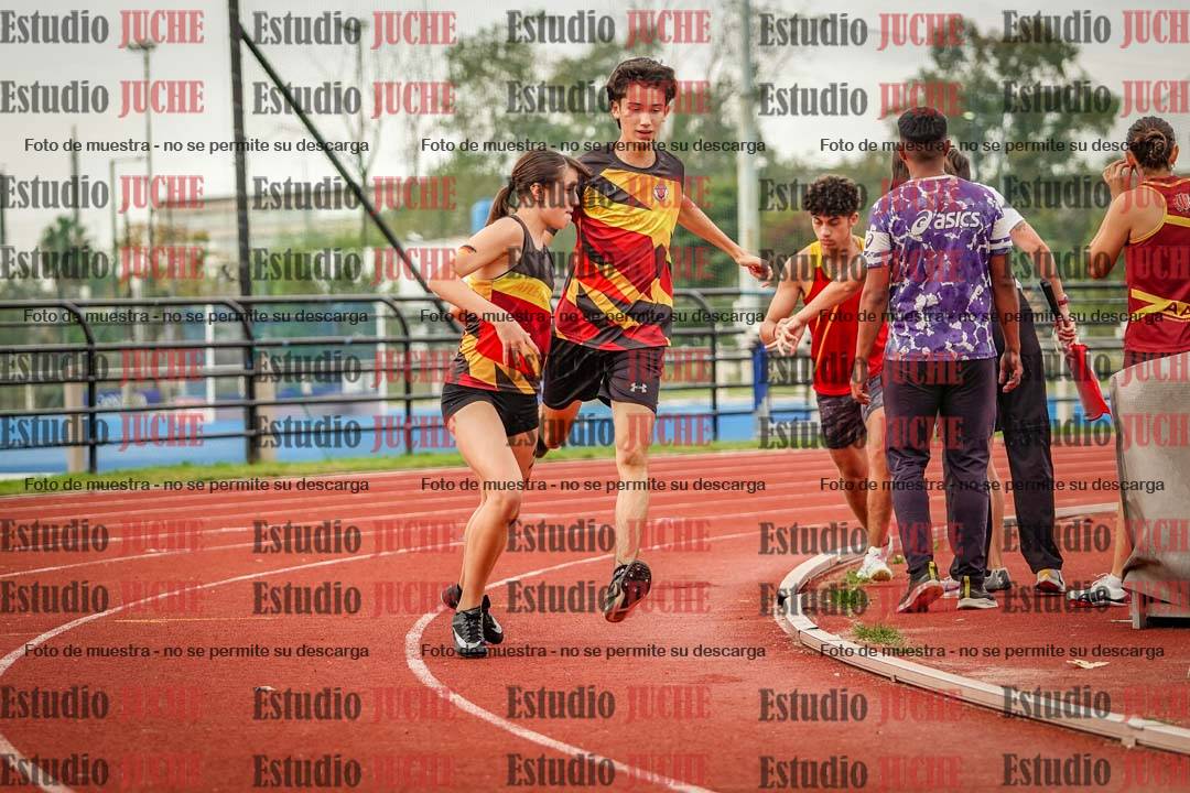 Fotos de los relevos 8x300 m mixtos