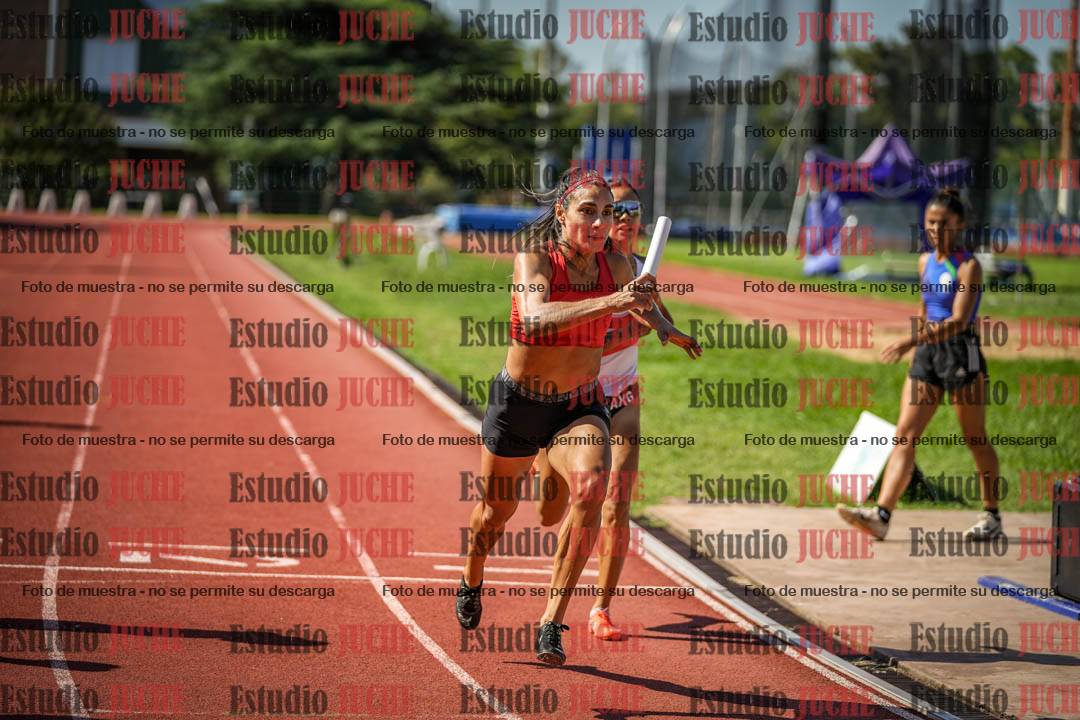 Fotos de las postas 4x400 m llanos de mujeres