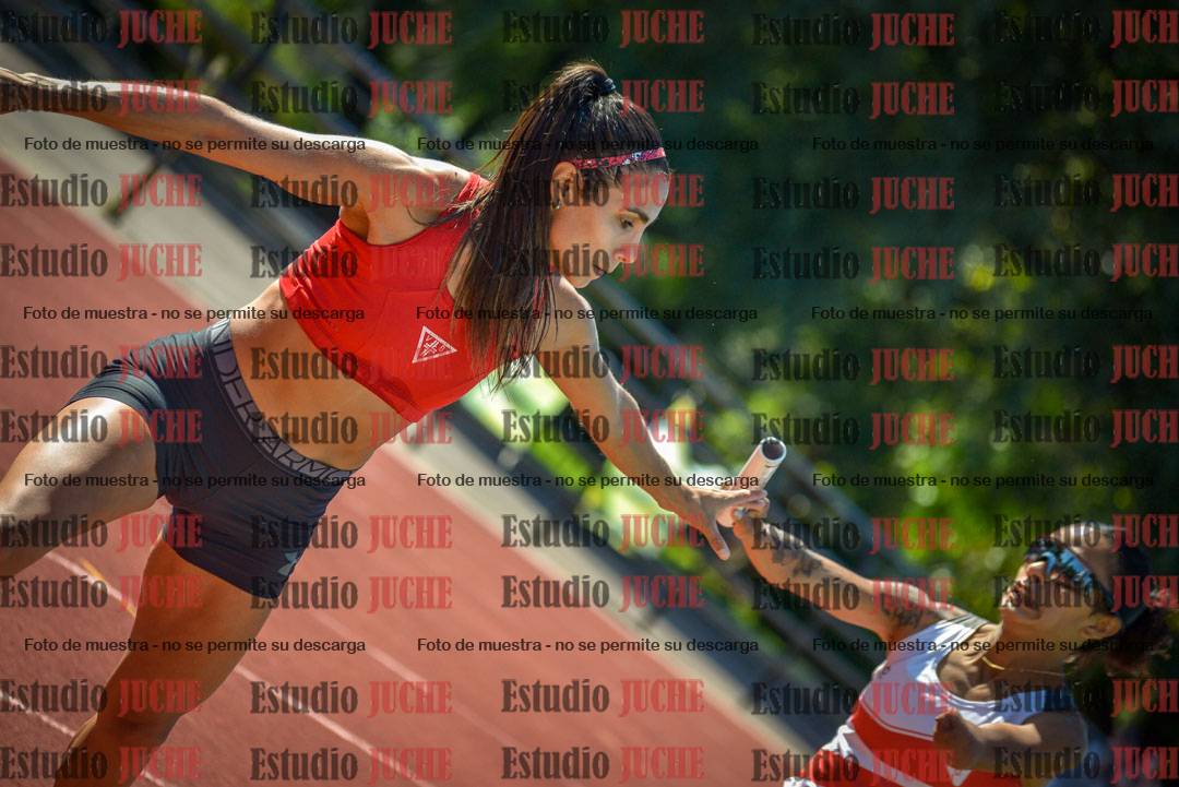 Fotos de las postas 4x400 m llanos de mujeres