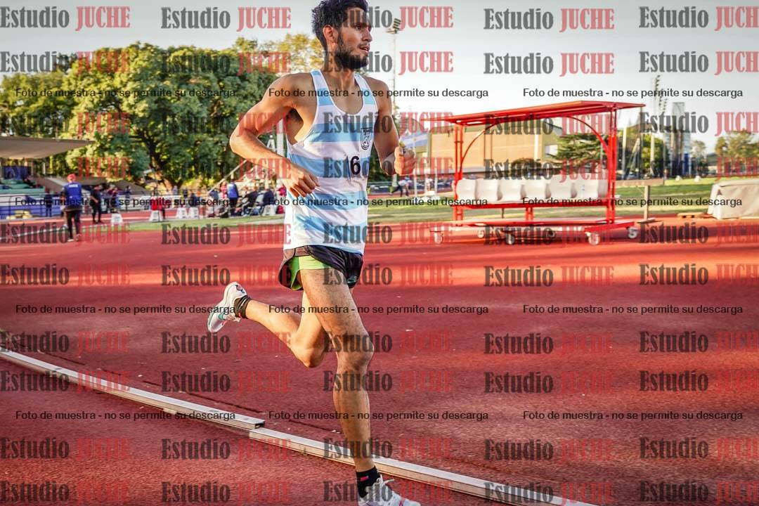 Fotos de los 3000 m llanos de varones
