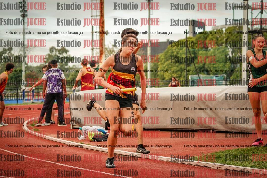 Fotos de los relevos 8x300 m mixtos