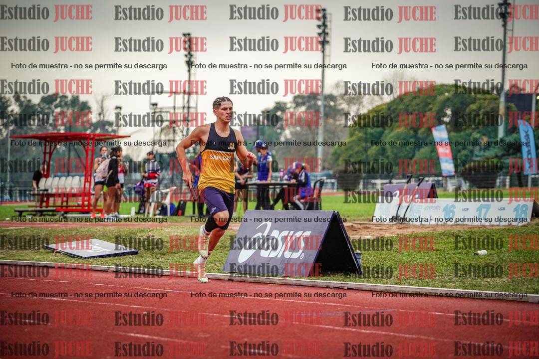 Fotos de las postas 4x400 m llanos de varones