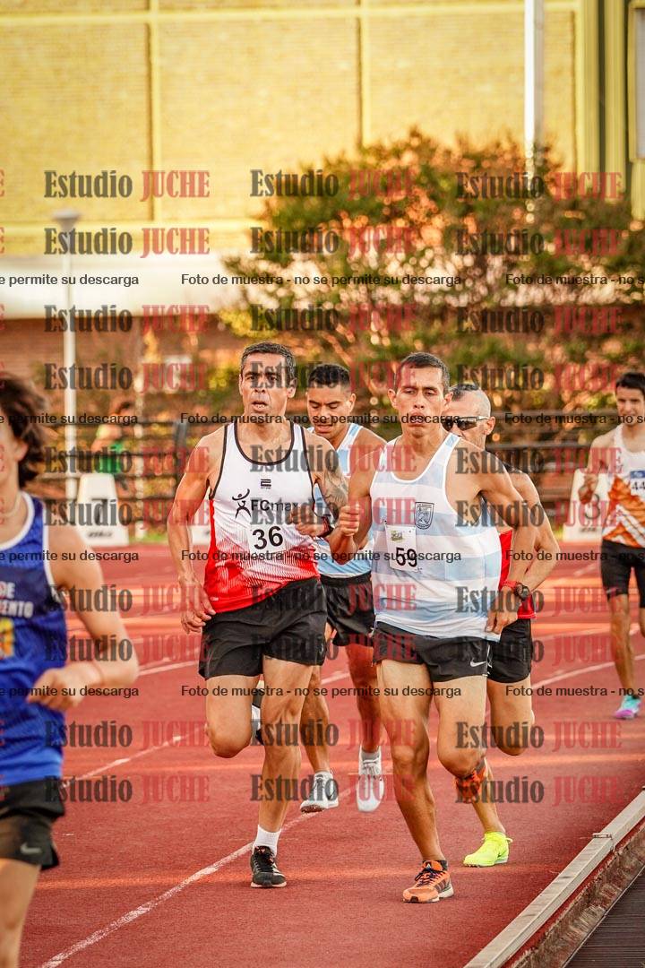 Fotos de los 3000 m llanos de varones
