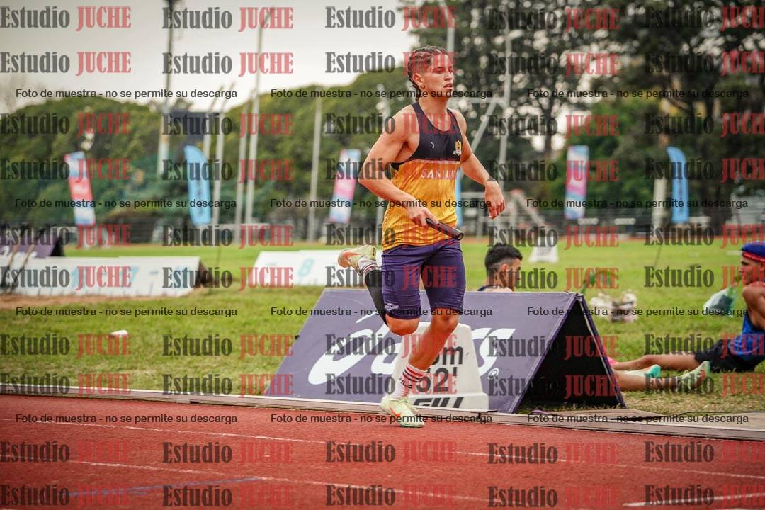 Fotos de las postas 4x400 m llanos de varones