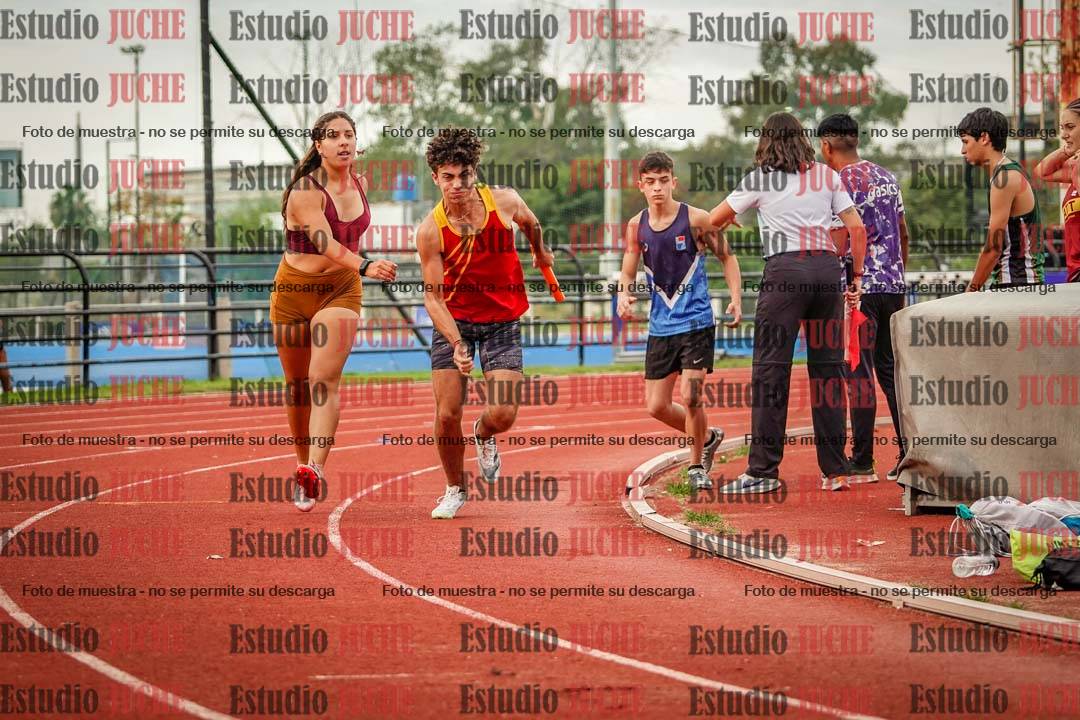 Fotos de los relevos 8x300 m mixtos