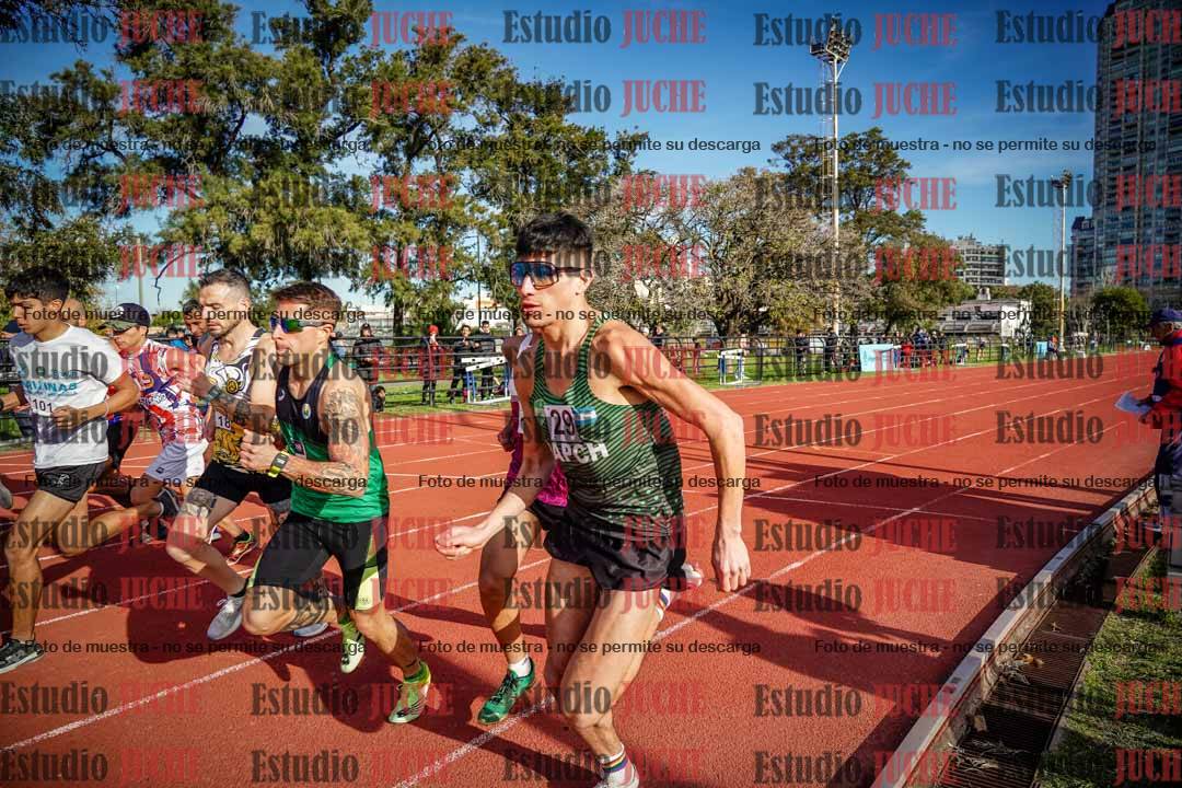 Fotos de los 3000 m llanos de varones