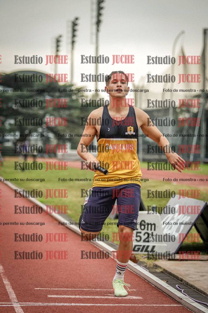 Fotos de las postas 4x400 m llanos de varones