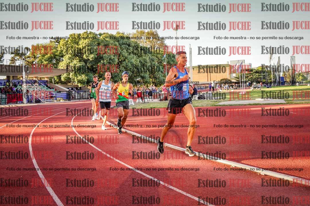 Fotos de los 3000 m llanos de varones