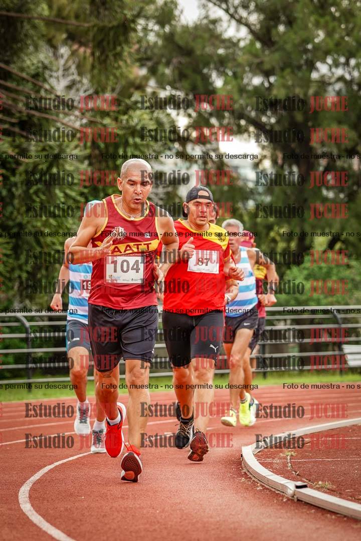 Fotos de los 3000 m llanos de varones