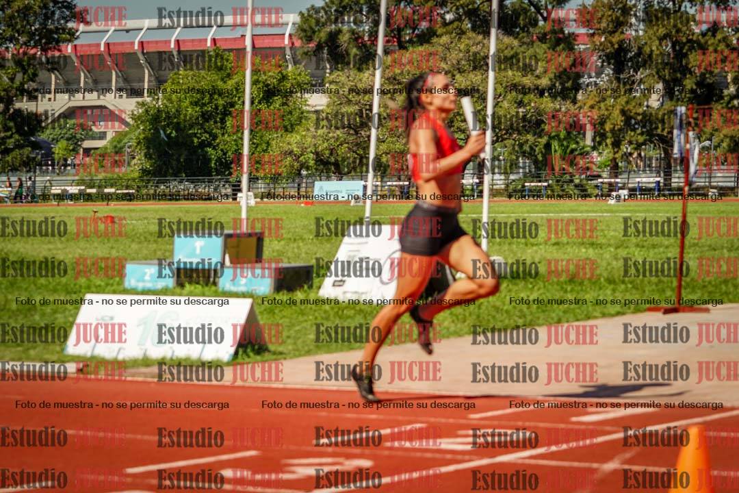 Fotos de las postas 4x400 m llanos de mujeres