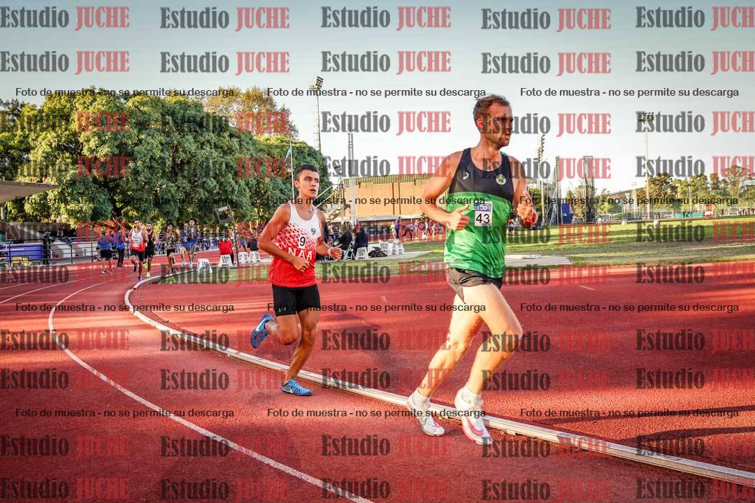 Fotos de los 3000 m llanos de varones