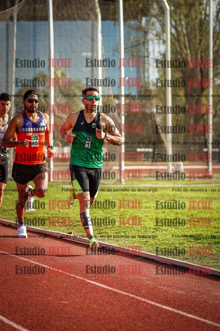 Fotos de los 3000 m llanos de varones