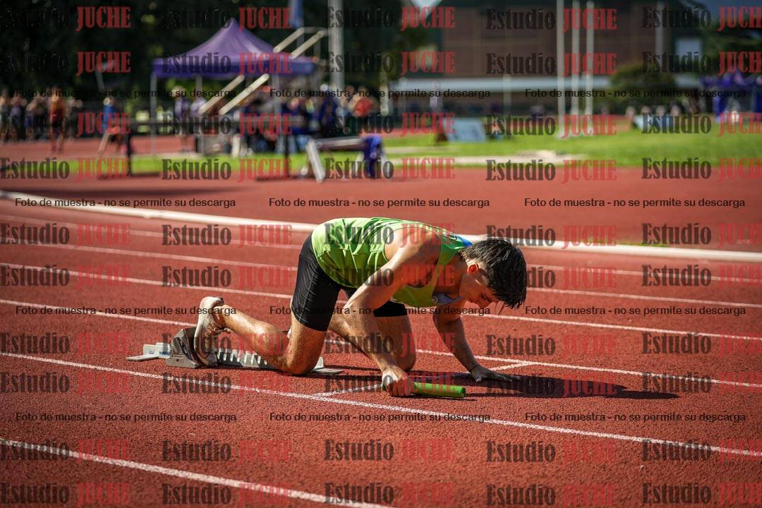 Fotos de las postas 4x400 m llanos de varones