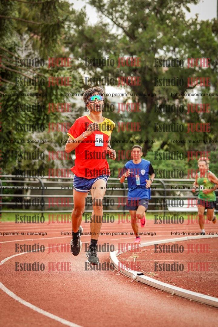 Fotos de los 3000 m llanos de varones