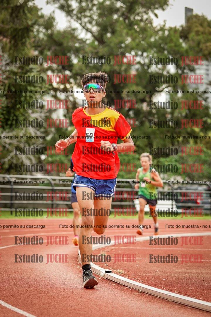 Fotos de los 3000 m llanos de varones