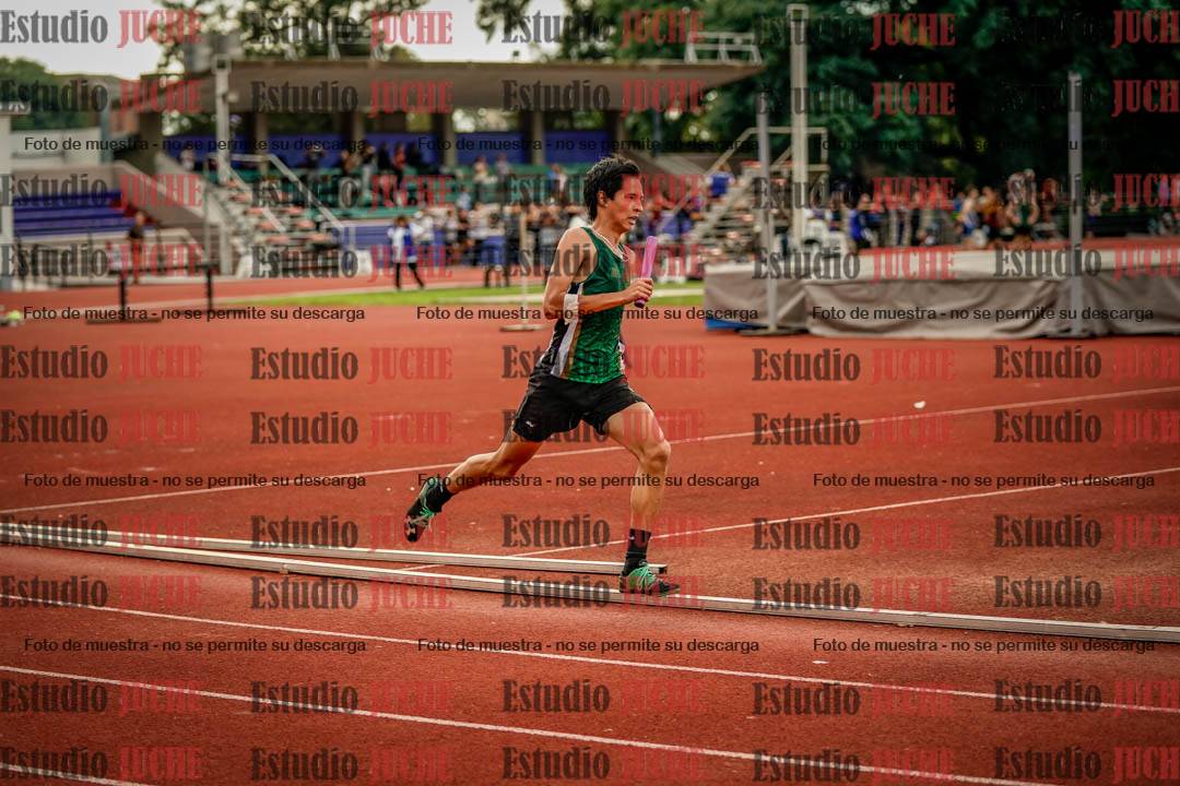 Fotos de los relevos 8x300 m mixtos