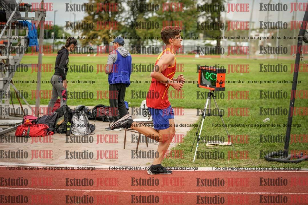 Fotos de los 3000 m llanos de varones