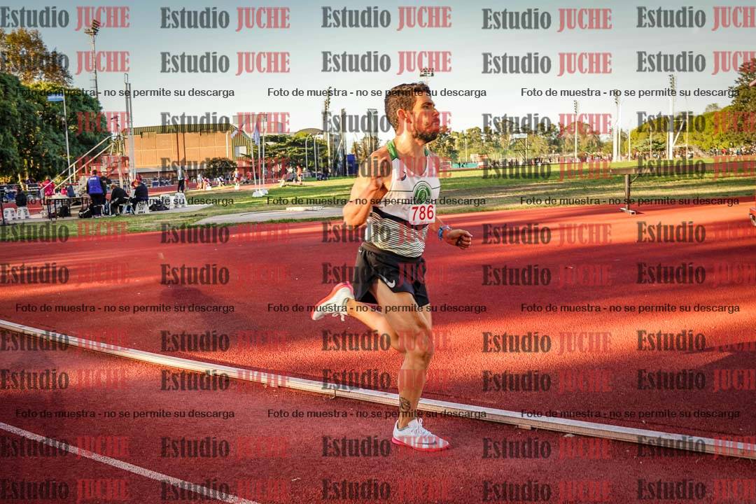 Fotos de los 3000 m llanos de varones