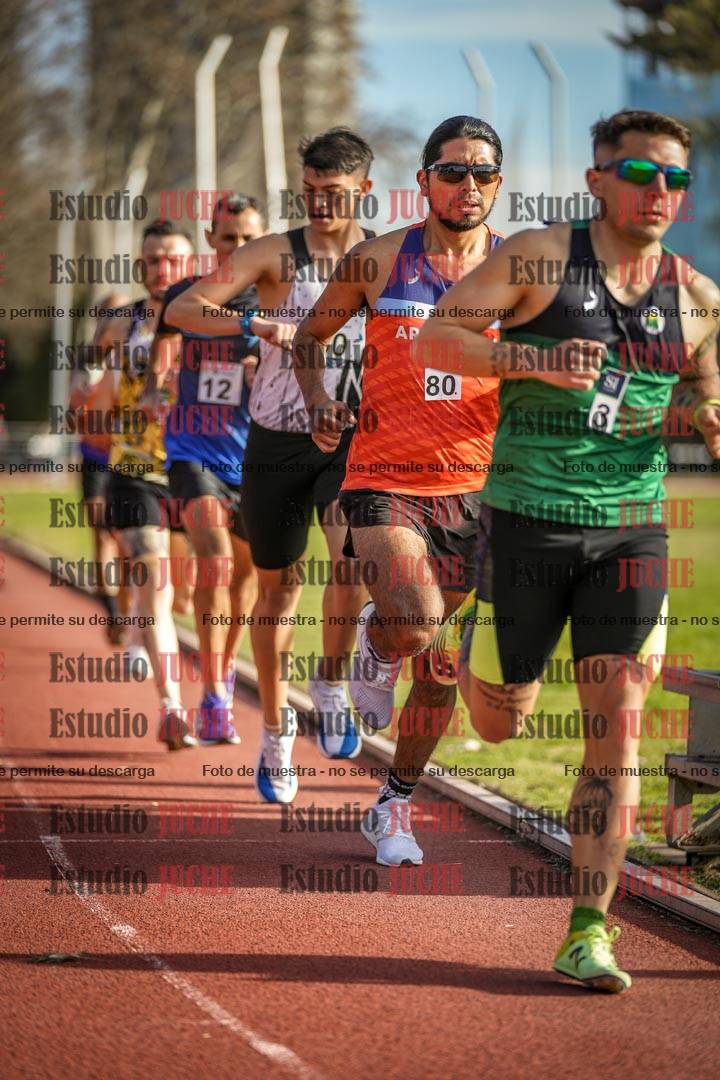 Fotos de los 3000 m llanos de varones