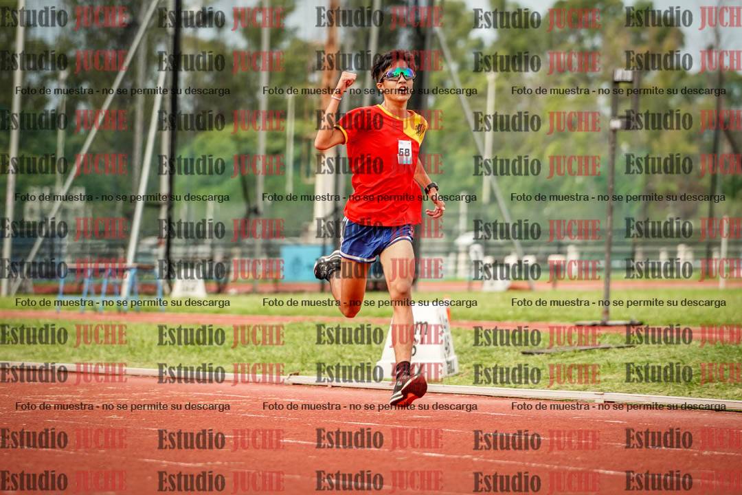 Fotos de los 3000 m llanos de varones