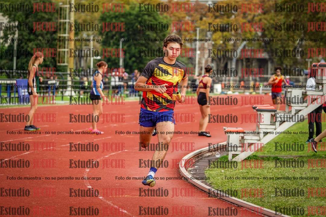 Fotos de los relevos 8x300 m mixtos