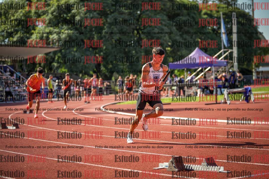 Fotos de las postas 4x400 m llanos de varones