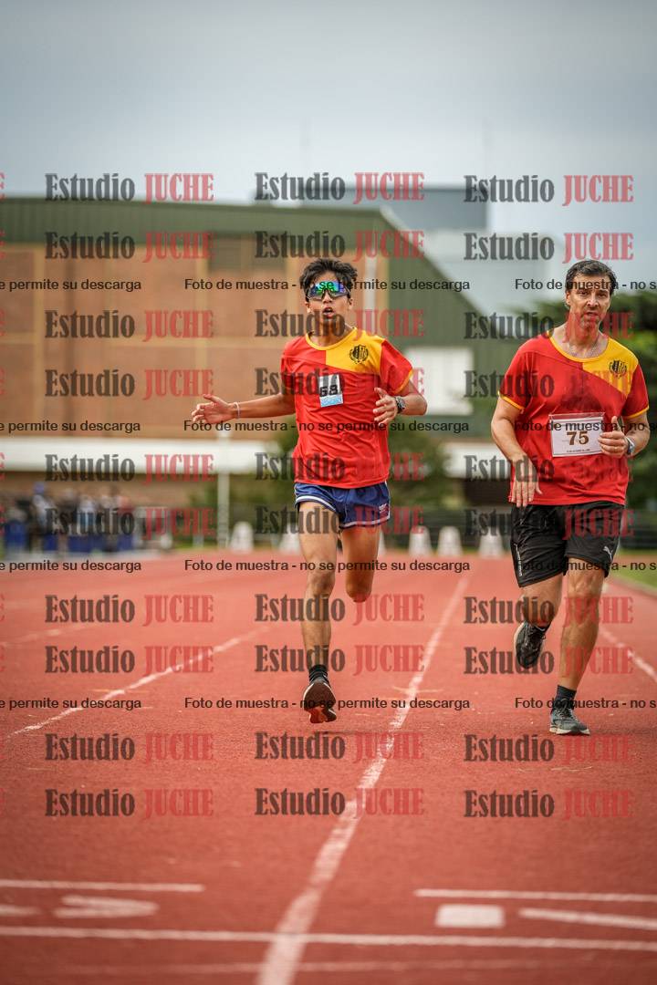 Fotos de los 3000 m llanos de varones