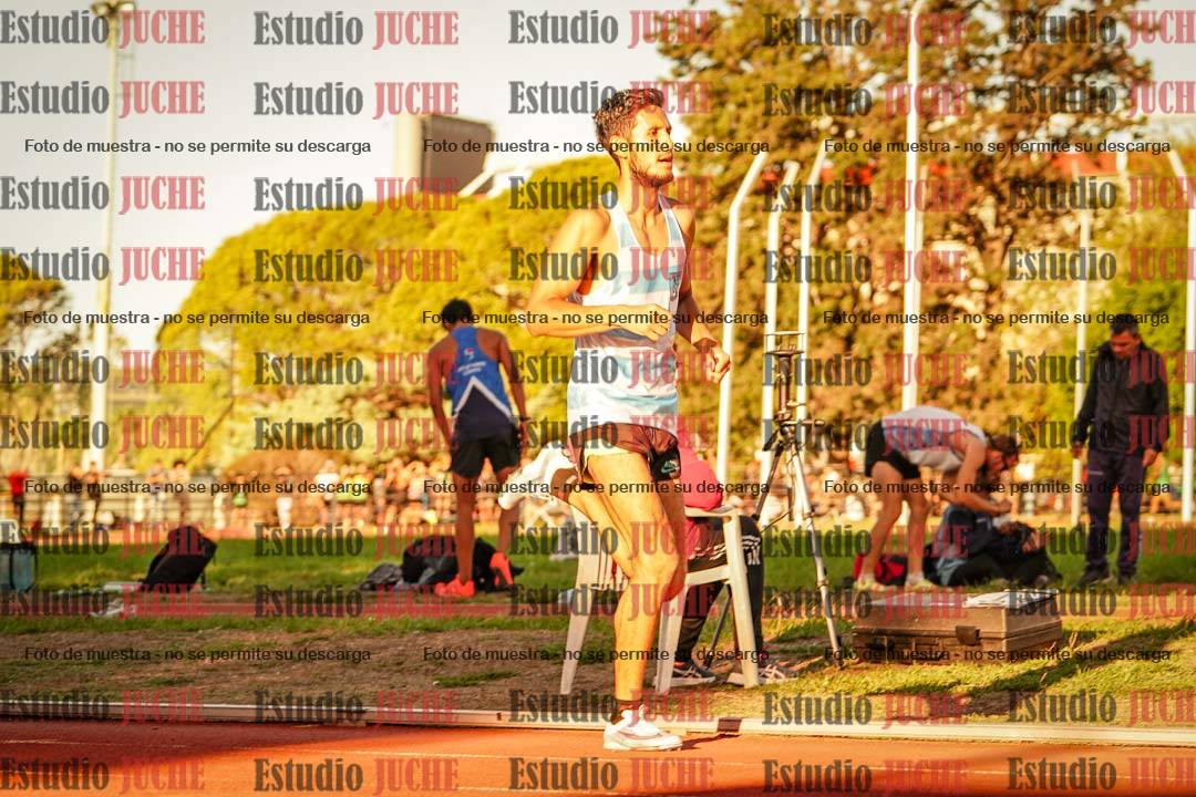Fotos de los 3000 m llanos de varones