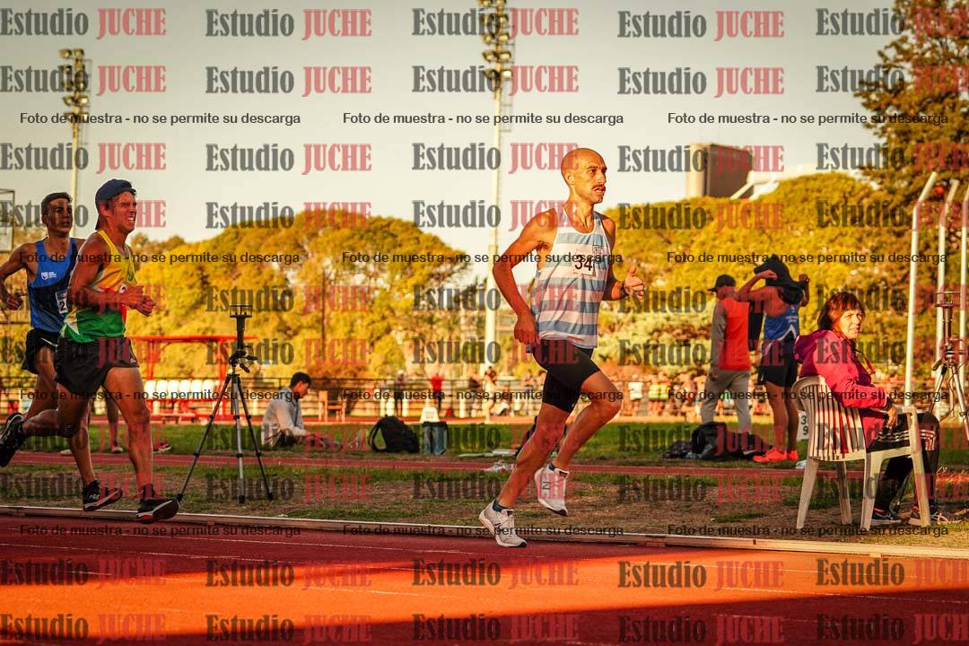 Fotos de los 3000 m llanos de varones