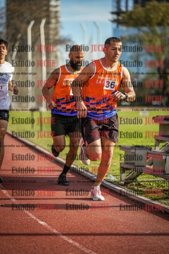 Fotos de los 3000 m llanos de varones