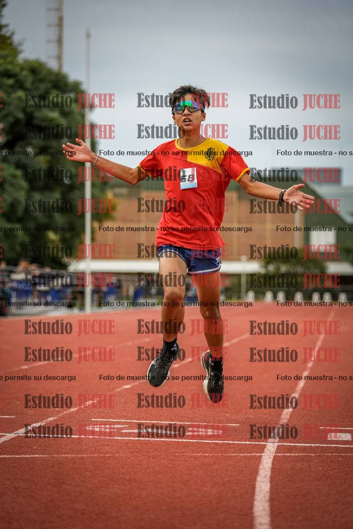 Fotos de los 3000 m llanos de varones