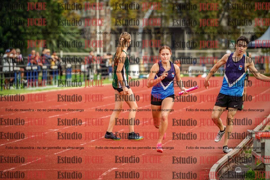 Fotos de los relevos 8x300 m mixtos