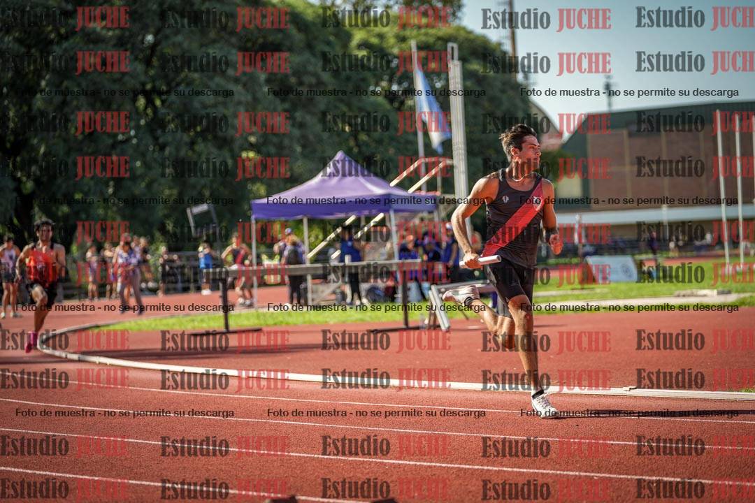 Fotos de las postas 4x400 m llanos de varones