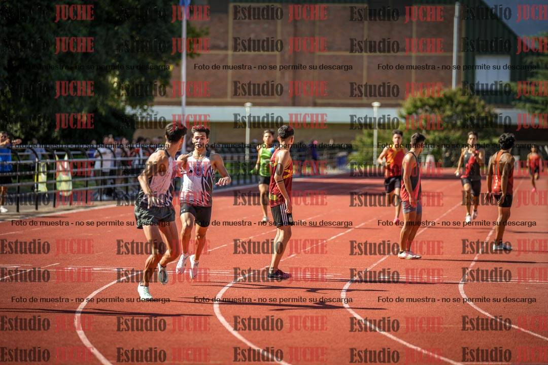 Fotos de las postas 4x400 m llanos de varones